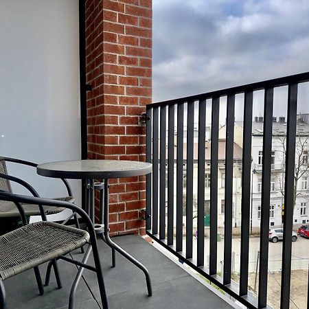 Art Apartment Stare Podgorze Free Parking Cracóvia Exterior foto